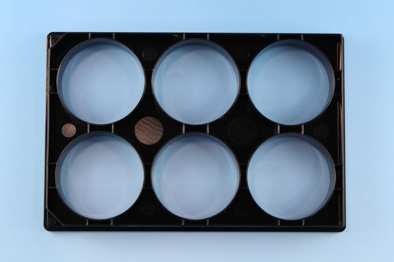 底なしマイクロプレート６well ­枚⼊り